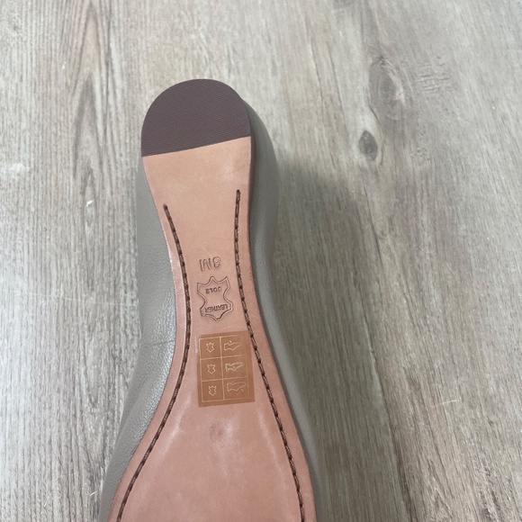 Tory Burch - Picture 2 of 5